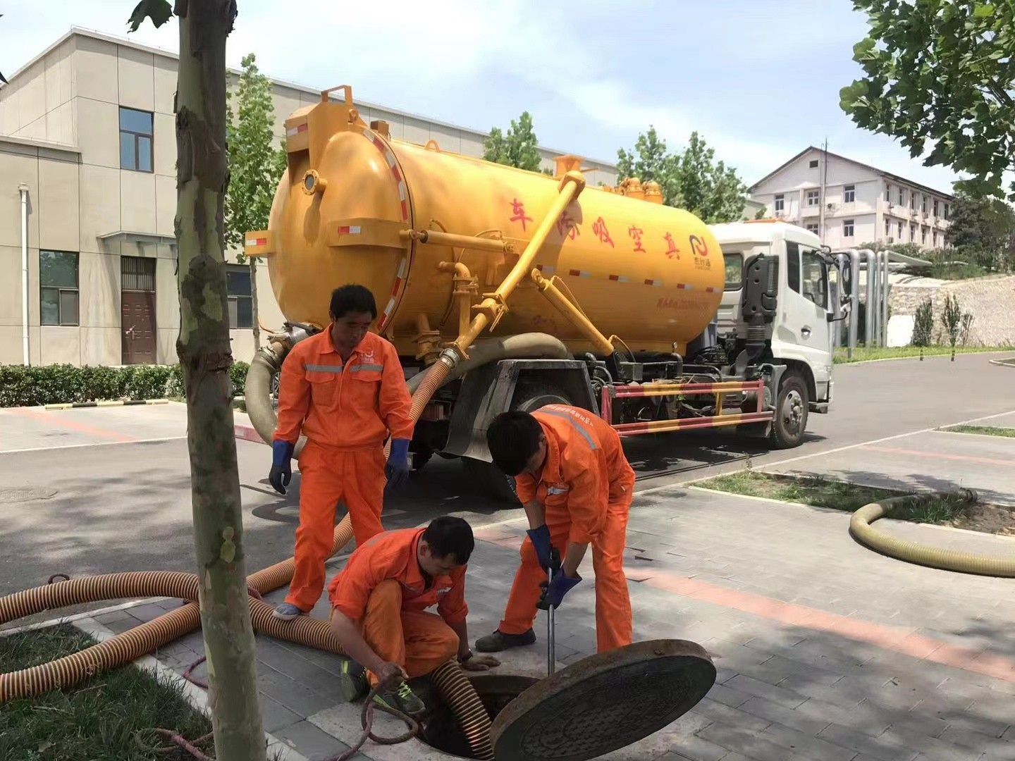 澄江化粪池清理与5-8吨吸粪车施工效率分析